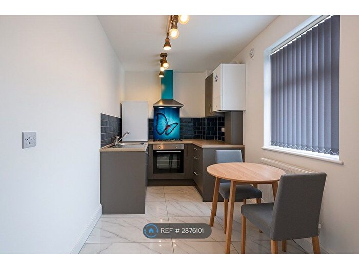 1 Bedroom Flat To Rent In Melbourne Road, Halesowen, B63