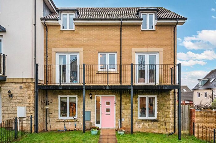 4 Bedroom End Terrace House For Sale In Admiral Way, Exeter, EX2