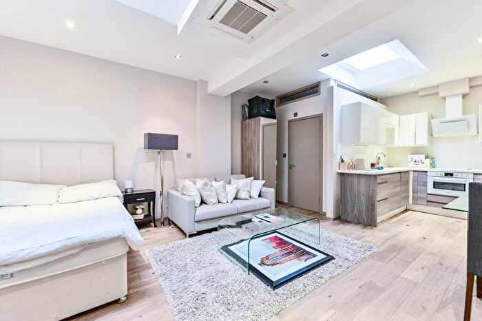 Studio For Sale In Wilmot Place, Camden, London, NW1