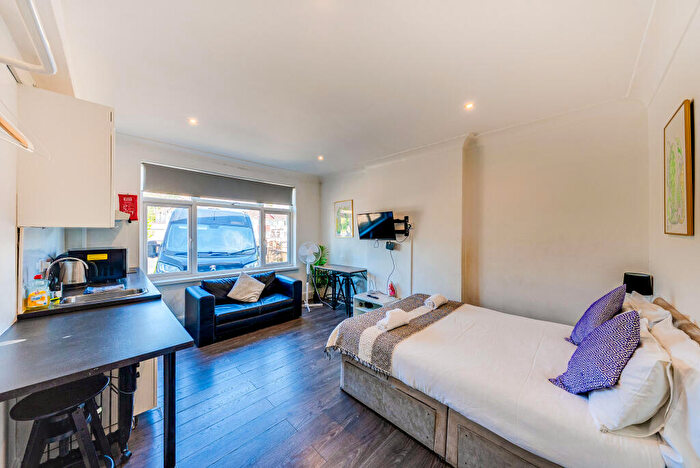 Studio To Rent In Forty Lane, Wembley, Greater London (Studio Ii), HA9