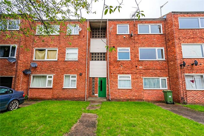 2 Bedroom Apartment To Rent In Thorgam Court, Grimsby, Lincolnshire, DN31