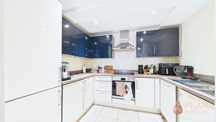 1 Bedroom Flat To Rent In Field Row, Worthing, BN11