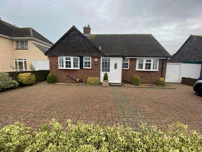 2 Bedroom Bungalow To Rent In Grove Road, Selsey PO20