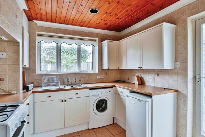 2 Bedroom Bungalow For Sale In Otter Road, Oakdale, Poole, Dorset, BH15