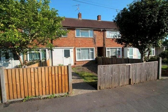 3 Bedroom Terraced House To Rent In Oaks Road, Stanwell, Staines-Upon-Thames, Surrey, TW19