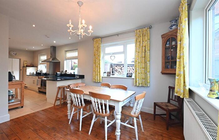 3 Bedroom Detached House For Sale In Corner House, The Green, Barton Under Needwood, DE13