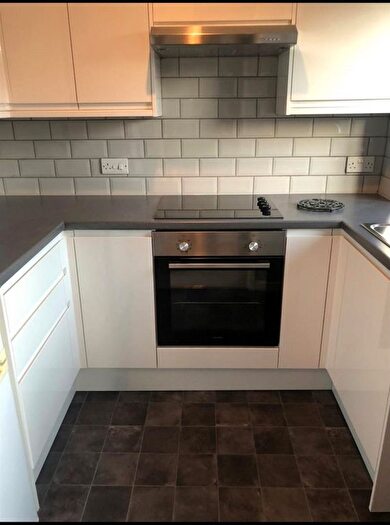 1 Bedroom Flat To Rent In Winston Close, Greenhithe, DA9