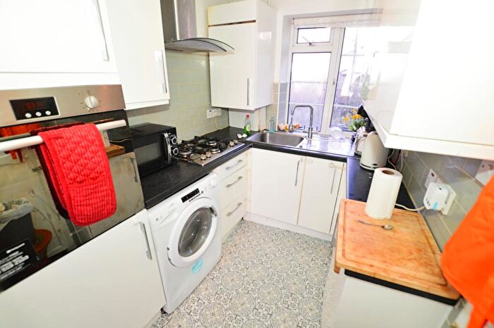 2 Bedroom Flat For Sale In Charlton Court, High Street South, London, E6
