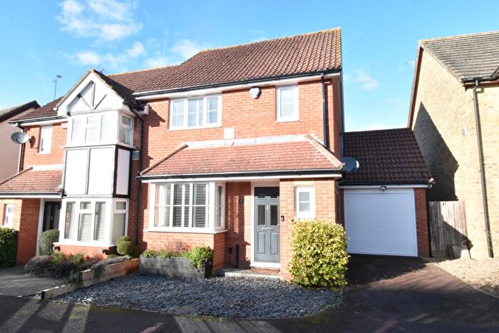 3 Bedroom Semi Detached House For Sale In Chippendayle Drive, Harrietsham, Maidstone, ME17
