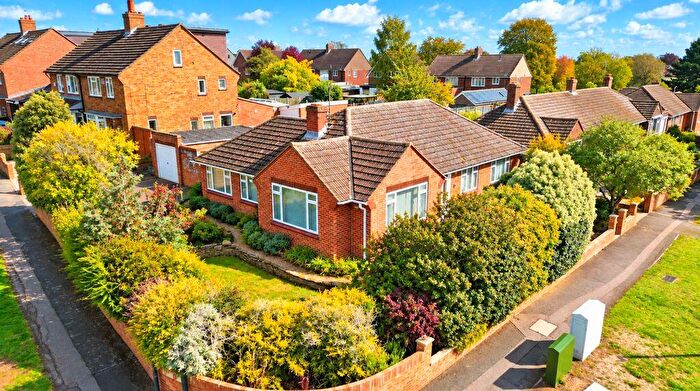 3 Bedroom Detached Bungalow For Sale In Queens Drive, Bedford, MK41