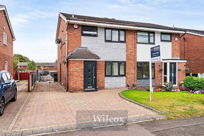 3 Bedroom Semi-Detached House For Sale In Brodick Drive, Bolton, BL2