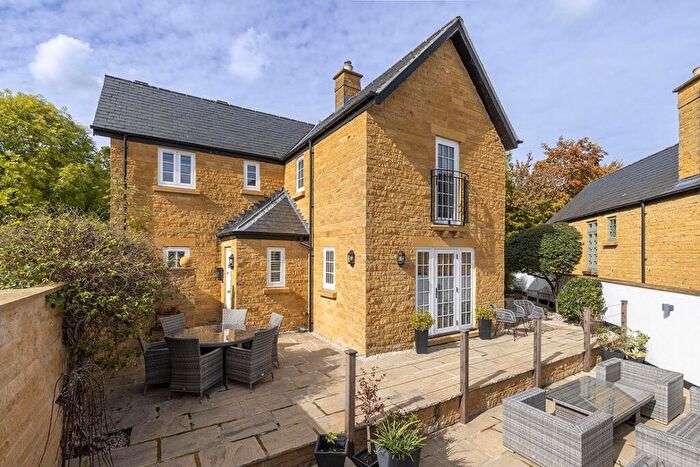 3 Bedroom Detached House For Sale In Julianas Court, Northwick Park, Blockley, Moreton-in-Marsh, GL56