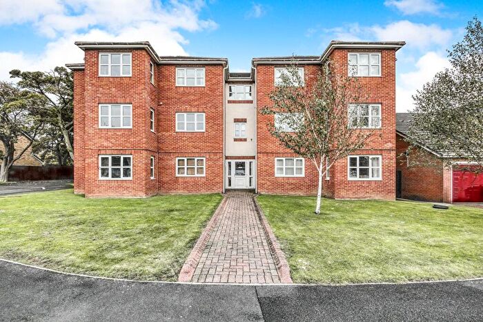 2 Bedroom Flat For Sale In Tree Top Mews, Wallsend, Tyne And Wear, NE28