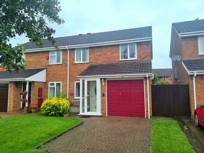 3 Bedroom Semi-Detached House To Rent In Falstaff Close, Sutton Coldfield, B76