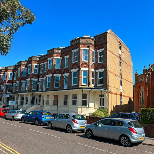 1 Bedroom Apartment To Rent In West Hill Road, Bournemouth, BH2