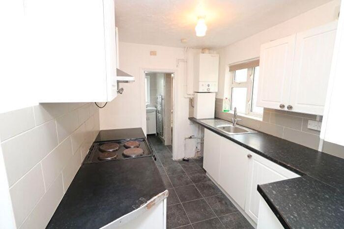 3 Bedroom Terraced House To Rent In Baden Road, Gillingham, ME7