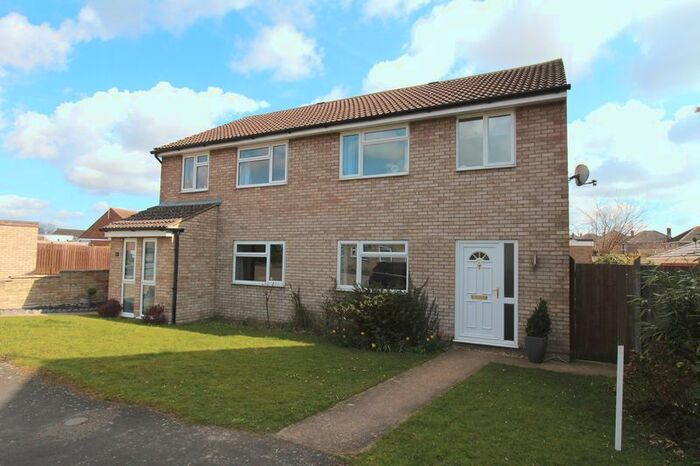 3 Bedroom Semi-Detached House To Rent In Burghley Road, Stamford, PE9