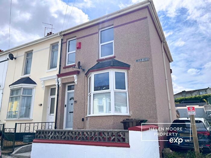 3 Bedroom End Of Terrace House For Sale In Widey View, Plymouth, Devon, PL3