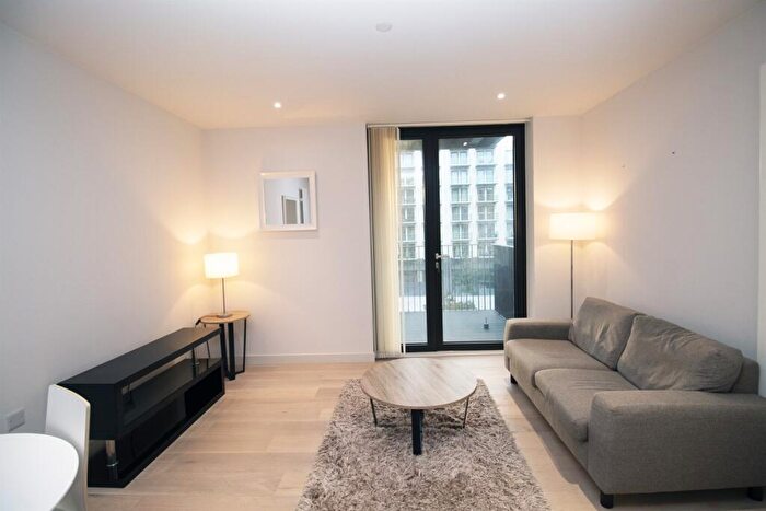 1 Bedroom Apartment To Rent In Masthead House, E16