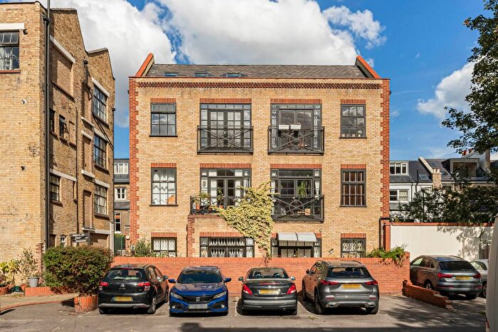 2 Bedroom Flat For Sale In Time Square, Colvestone Crescent, London, E8