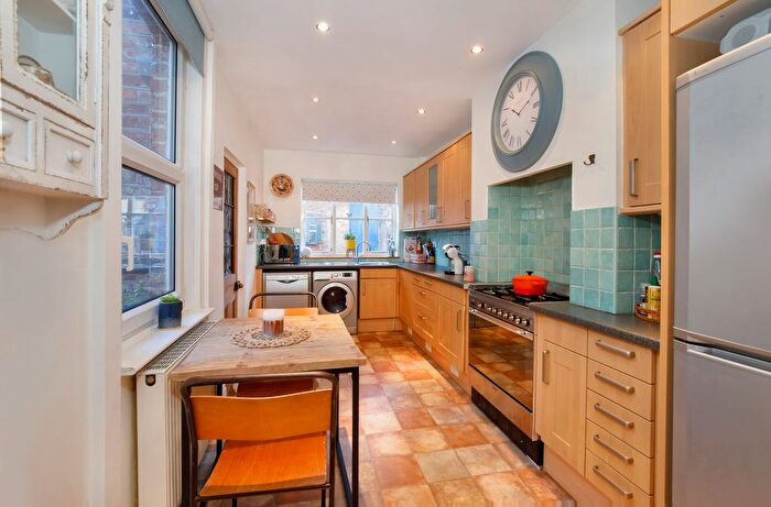 2 Bedroom Terraced House To Rent In Albemarle Road, York, YO23