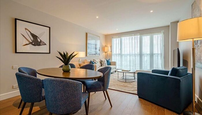 2 Bedroom Flat To Rent In Westferry Road, Canary Wharf, London, E14