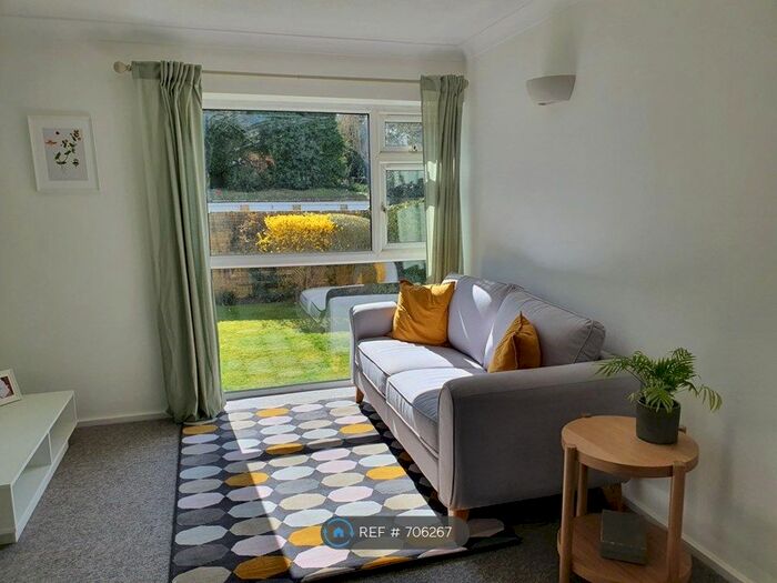 1 Bedroom Flat To Rent In Godrich House, Moseley, Birmingham B13
