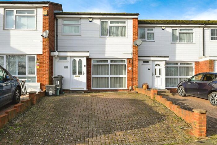 3 Bedroom Terraced House For Sale In The Springs, Broxbourne, EN10