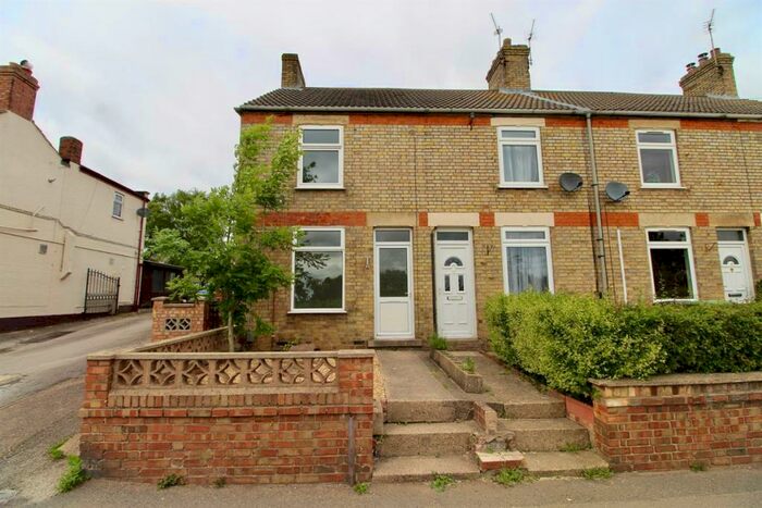 3 Bedroom End Of Terrace House To Rent In Main Street, Yaxley, Peterborough, PE7