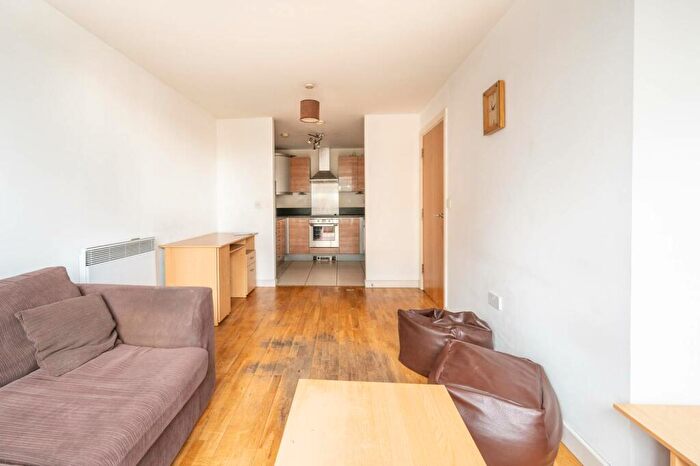 1 Bedroom Flat To Rent In Stratford, Stratford, London, E15