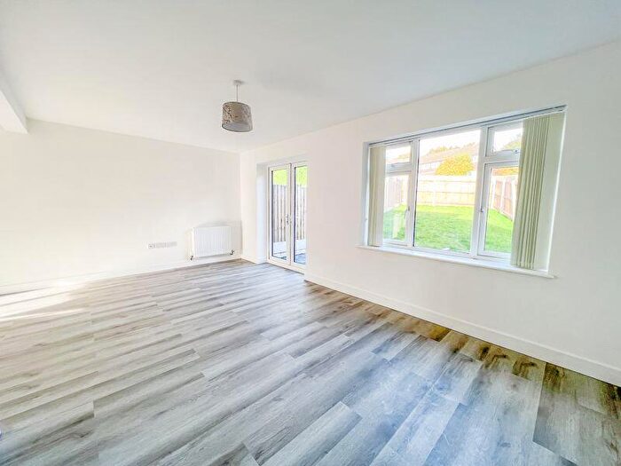 2 Bedroom Bungalow To Rent In Valley Road, Streetly, Sutton Coldfield, B74
