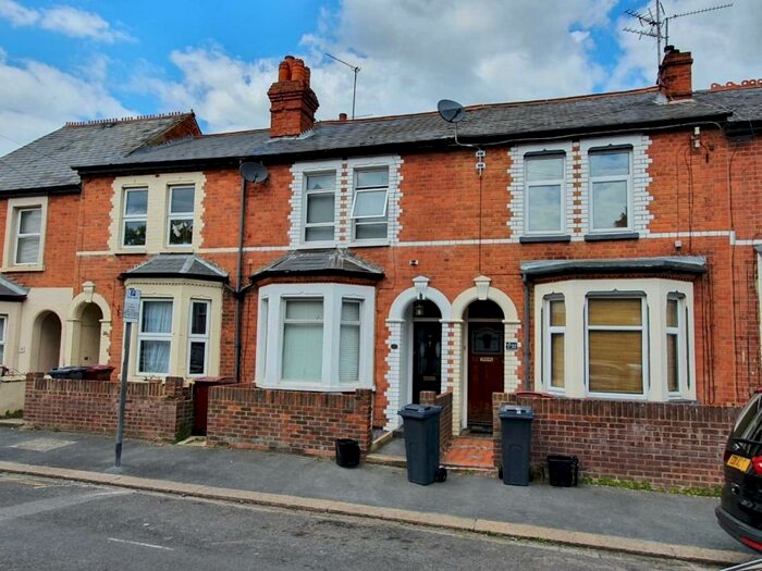 3 Bedroom Terraced House To Rent In Gloucester Road, Reading, Berkshire, RG30