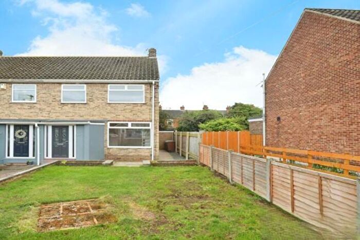 3 Bedroom House To Rent In Hazelbarrow Drive, Willerby, Hull, HU10