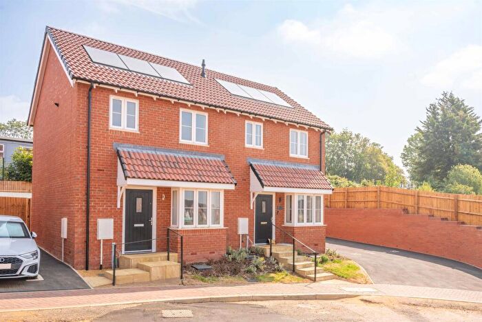 2 Bedroom Semi-Detached House For Sale In Cooper Close, Kettering, NN15
