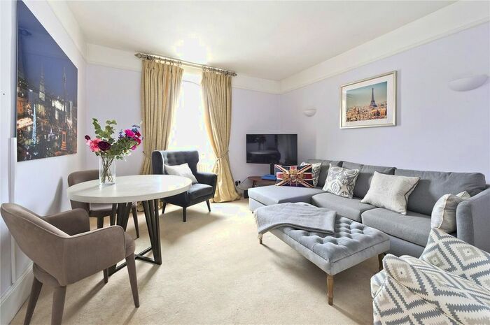 1 Bedroom Flat To Rent In Stafford Terrace, Kensington, London, Uk, W8