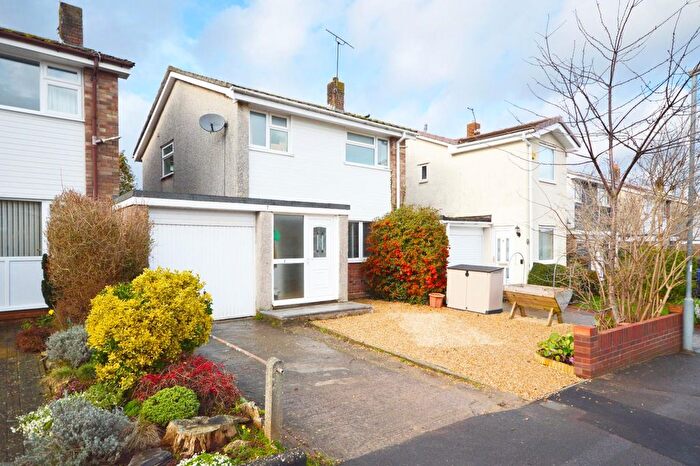 3 Bedroom Link Detached House For Sale In Caroline Close, Keynsham, Bristol, BS31