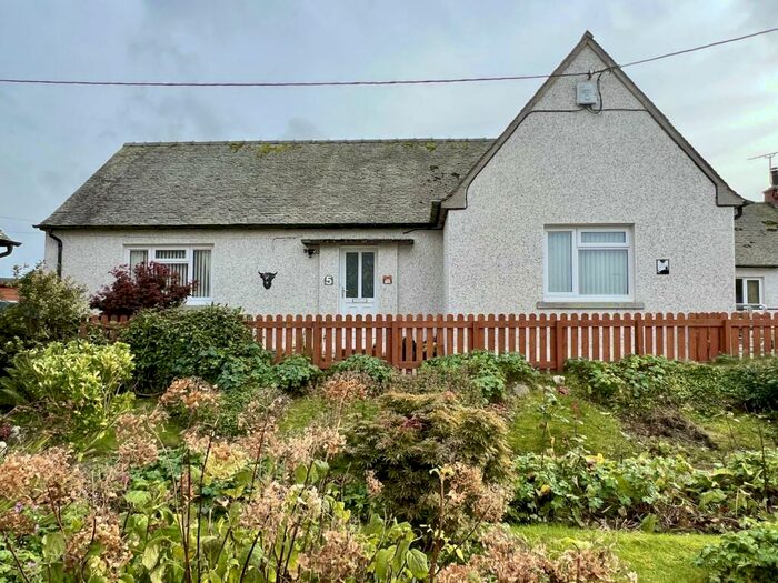 3 Bedroom Bungalow For Sale In Braco Square, Shawhead, DG2