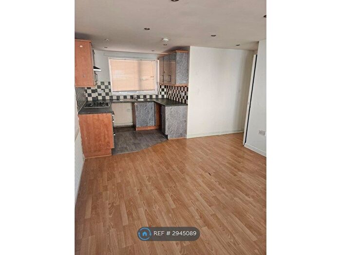 2 Bedroom Flat To Rent In Edward Street, Burton On Trent, DE14