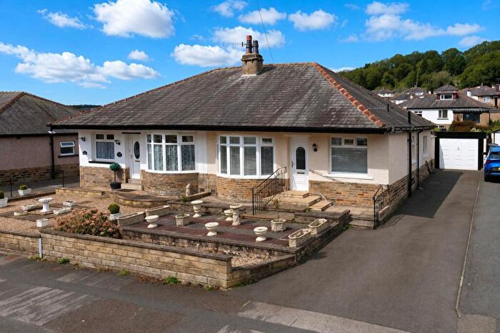 2 Bedroom Bungalow To Rent In Midland Road, Baildon, Shipley, West Yorkshire, BD17