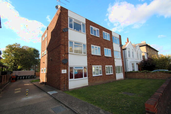 1 Bedroom Apartment To Rent In Elgin Road, Croydon, CR0