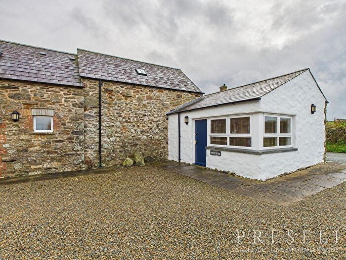 2 Bedroom Semi Detached Bungalow To Rent In Bwthyn Hir, Porthiddy Farm West, Berea, Haverfordwest, Pembrokeshire, SA62