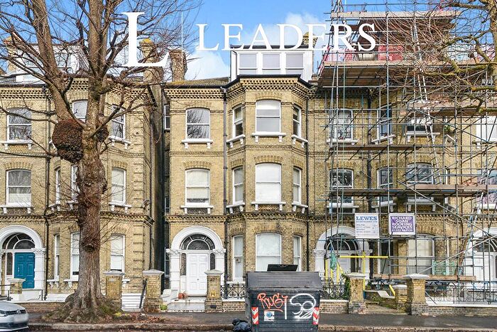 1 Bedroom Flat To Rent In Cromwell Road, Hove, BN3