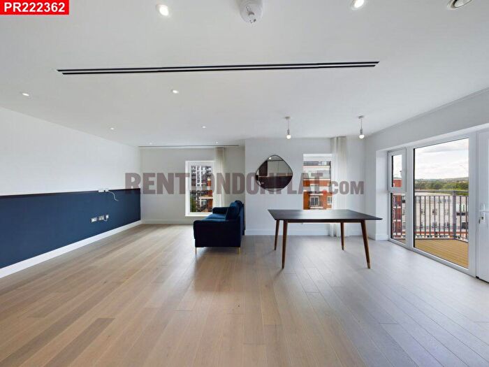 3 Bedroom Flat To Rent In Colindale – Bedrooms Flat, NW9