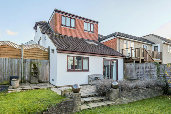 3 Bedroom Chalet To Rent In Vanburgh Close, Orpington, BR6