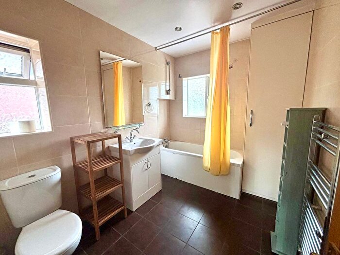 3 Bedroom Property To Rent In Broughton Avenue, Derby, DE23
