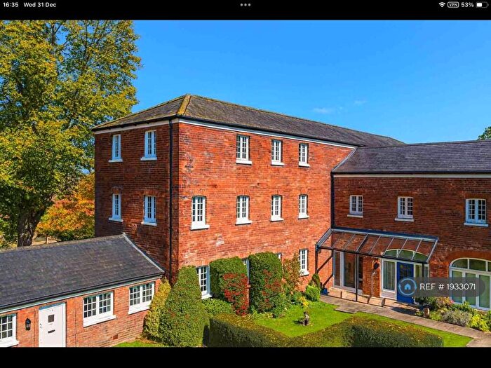 2 Bedroom Penthouse To Rent In Michaelis Road, Thame, OX9