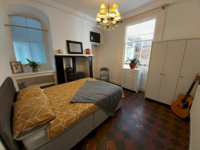 Property To Rent In Room, Market Square, Daventry, Northamptonshire, NN11