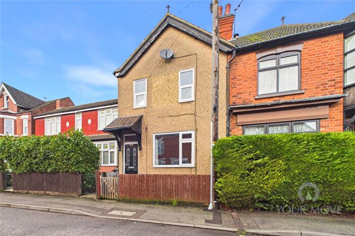 3 Bedroom Semi-Detached House For Sale In Union Street, Desborough, Kettering, Northamptonshire, NN14