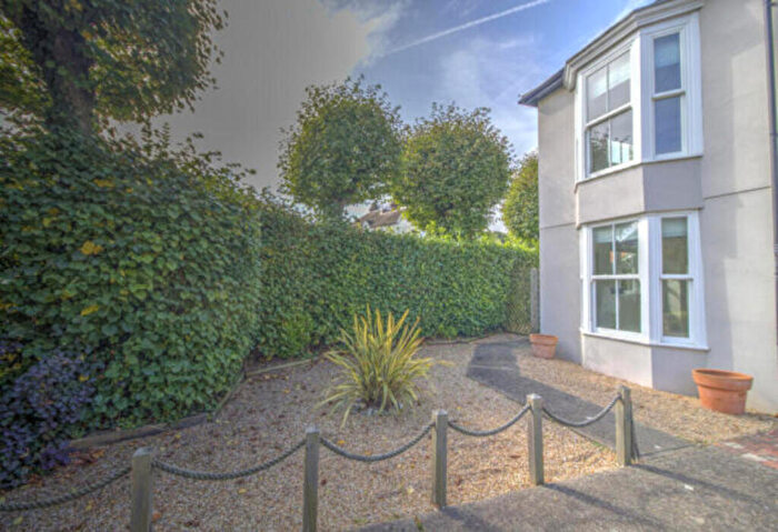 1 Bedroom Mews To Rent In Redhill Road, Rowlands Castle, PO9