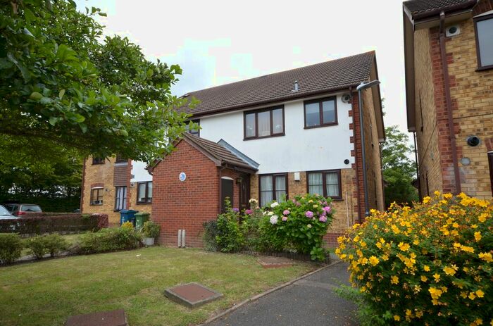 1 Bedroom Maisonette To Rent In Lime Close, Harrow, HA3